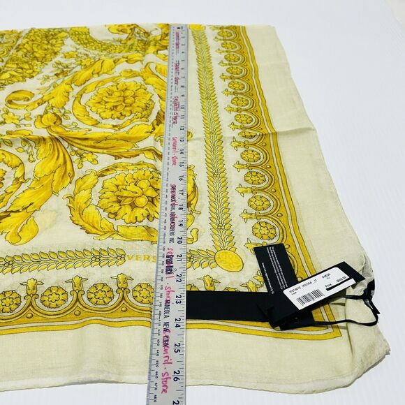Versace Barocco Ivory Gold Silk Modal Shawl Scarf Large 140cm NWT $500 #1 - Picture 8 of 11